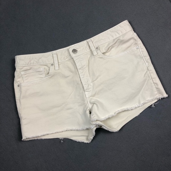 GAP Pants - GAP Slim Light Cream Khaki Cutoff Shorts 28 Tall